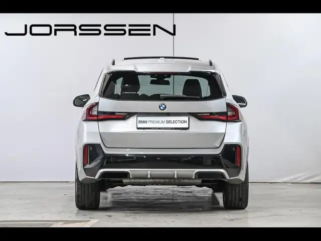 BMW X1 view 4