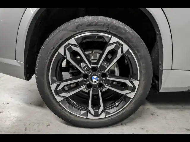 BMW X1 view 8