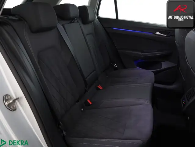 Volkswagen Golf view 12