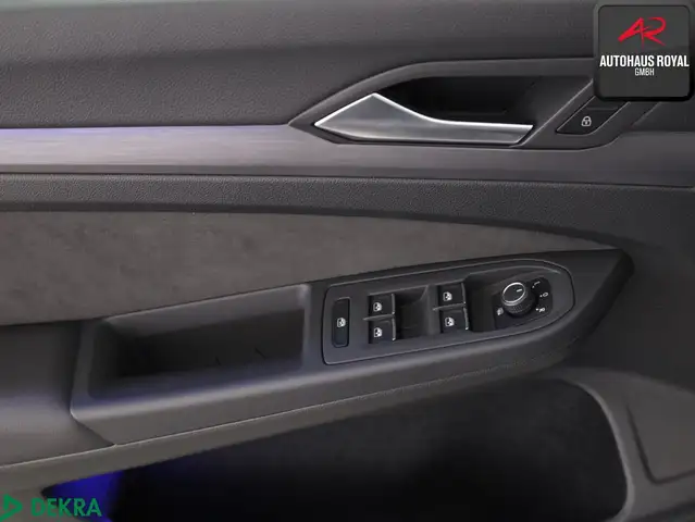 Volkswagen Golf view 14