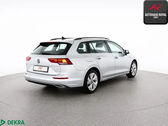 Volkswagen Golf view 4