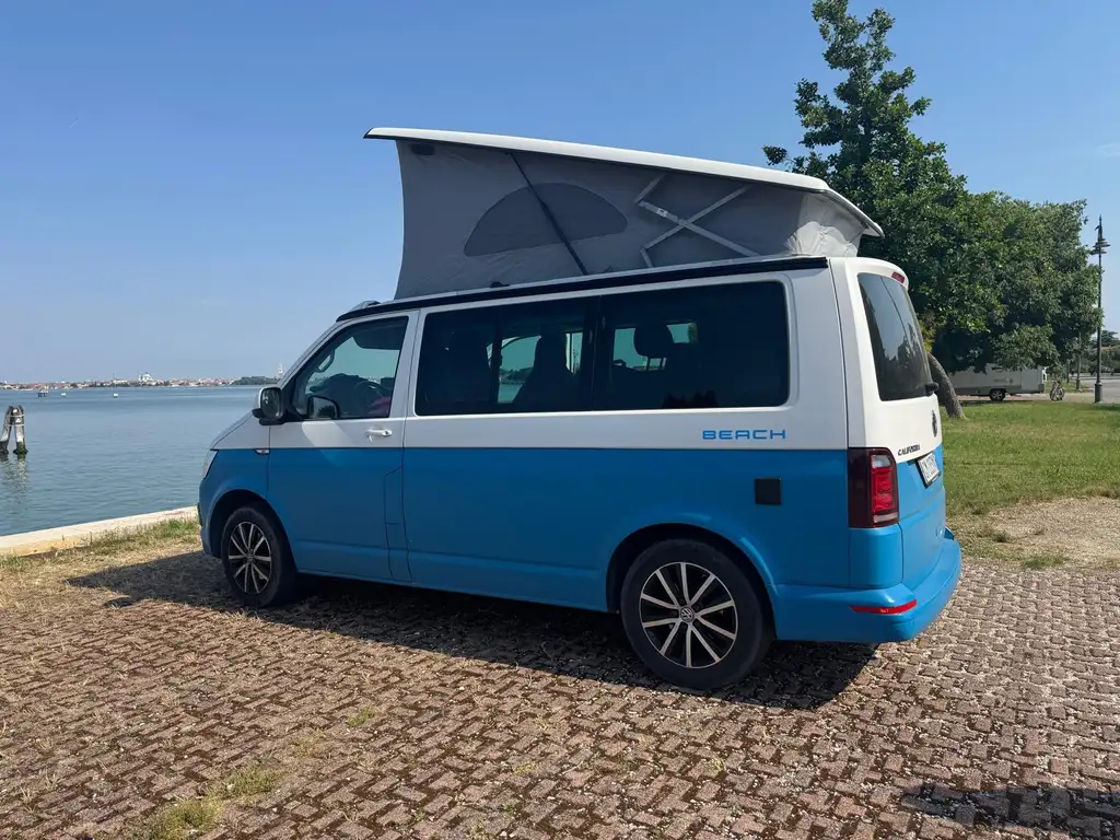 Volkswagen T6 California 2016 из Европы — купить под ключ