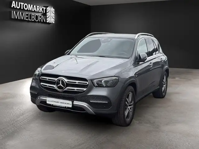 Mercedes-Benz GLE view 4