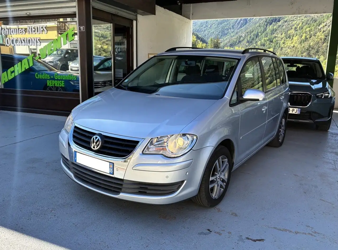 Volkswagen Touran 1.6 TDI 105Ch CONFORTLINE DSG6