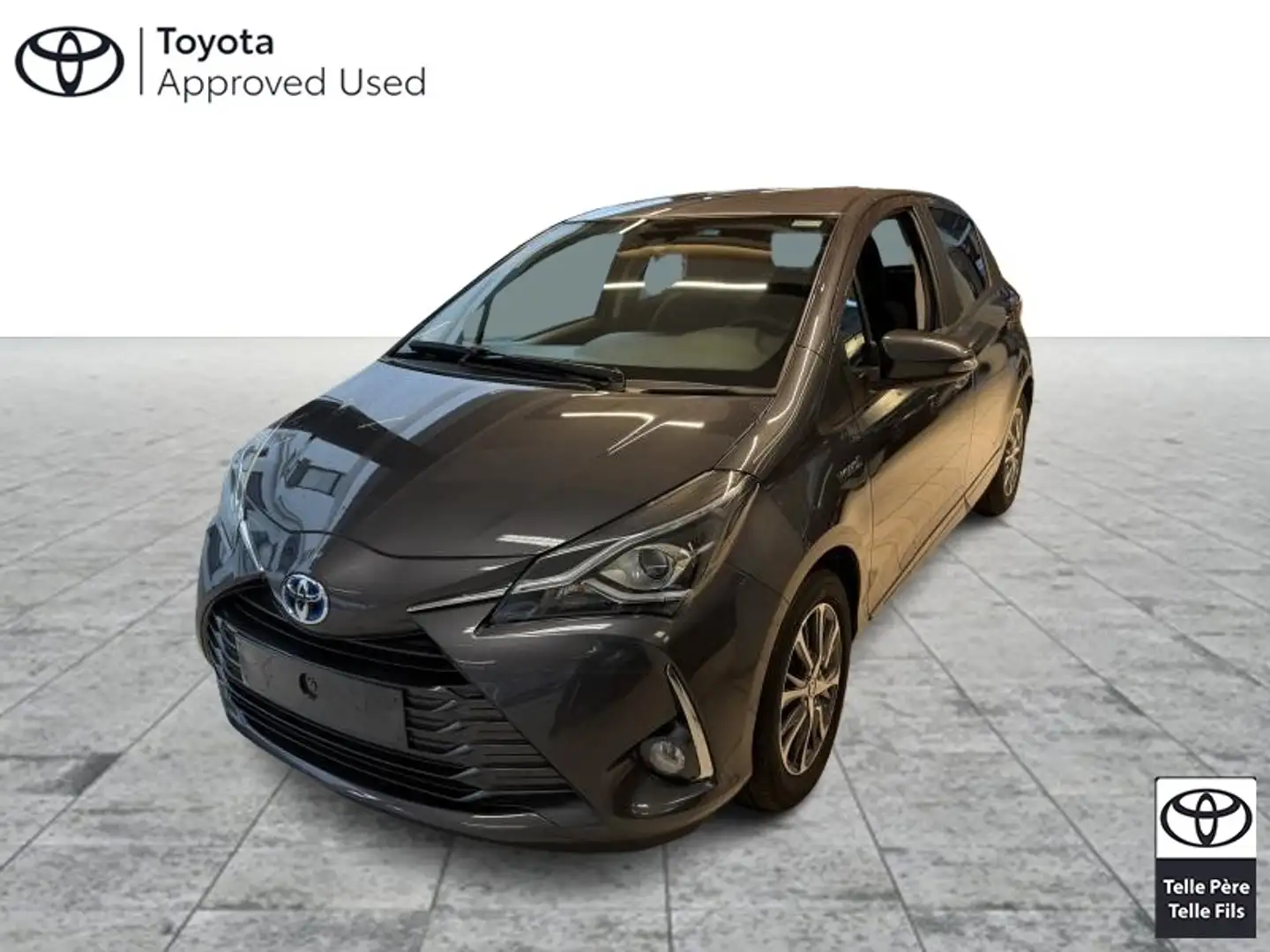 Toyota Yaris IV Comfort Gris - 1