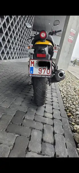 Yamaha XSR 125 - foto 5