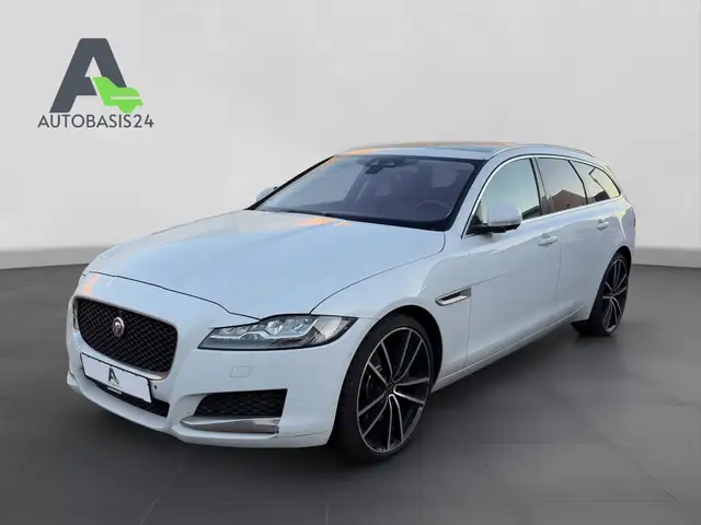 Jaguar XF 30d PORTFOLIO SPORTBRAKE PANO HuD