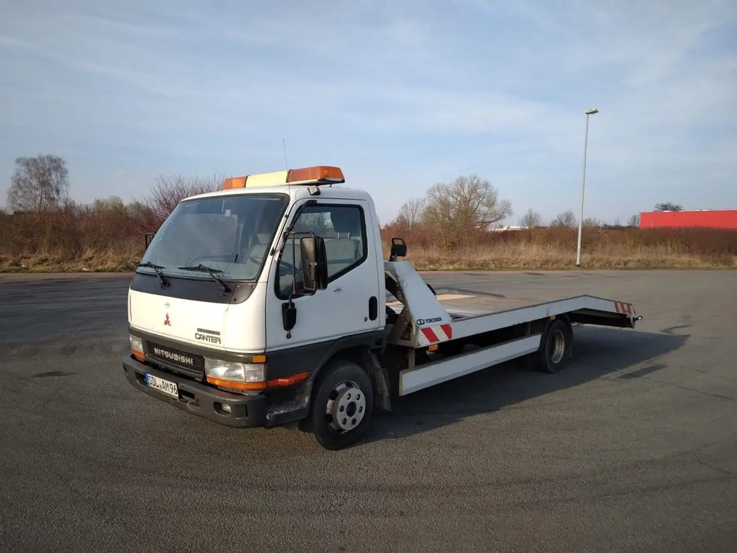 Mitsubishi Canter Abschleppwagen 4,0 Typ FE649 Weiß - 1