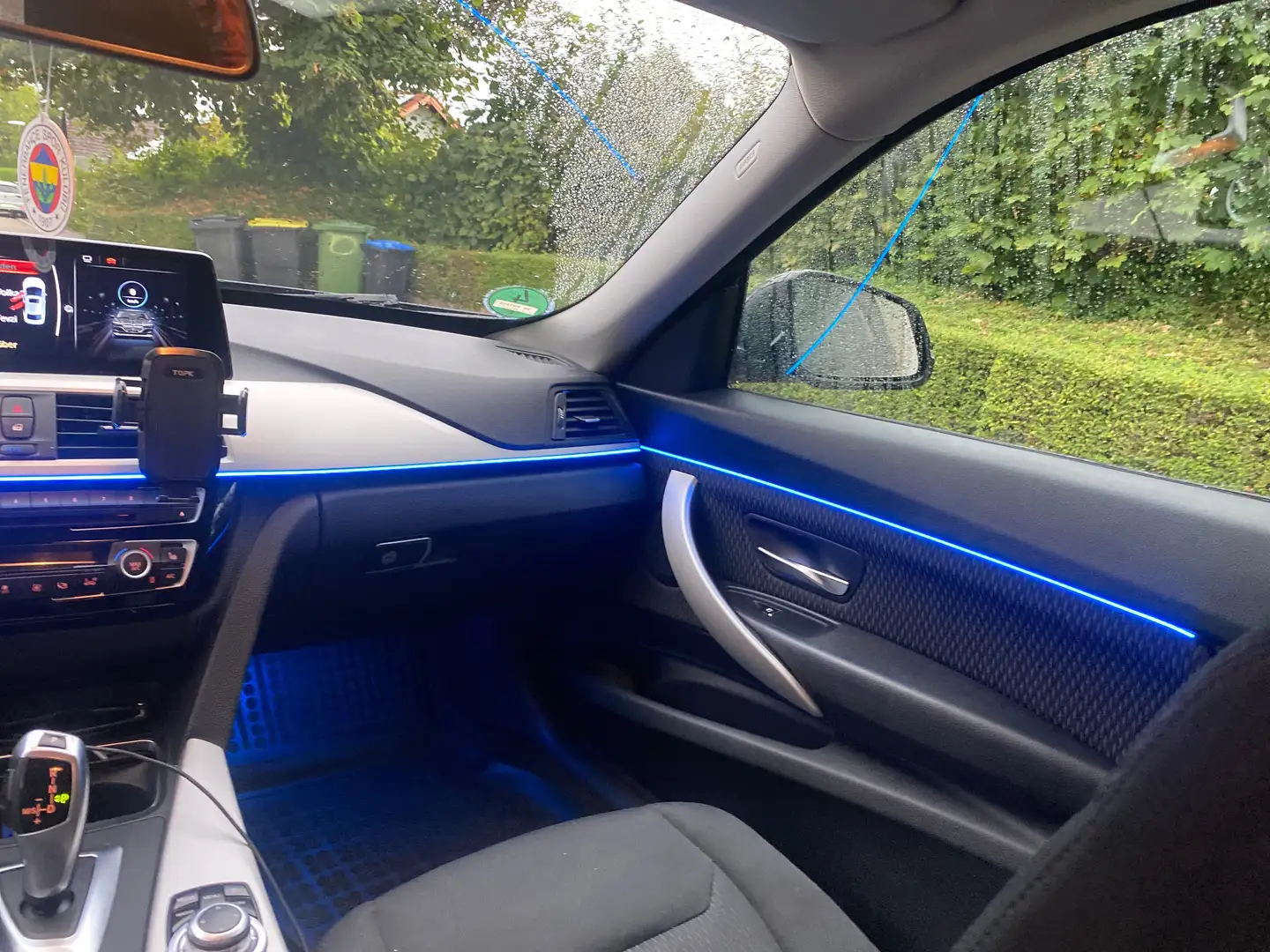 BMW 320 3er GT Diesel 320d GT Aut. Advantage Grün - 2