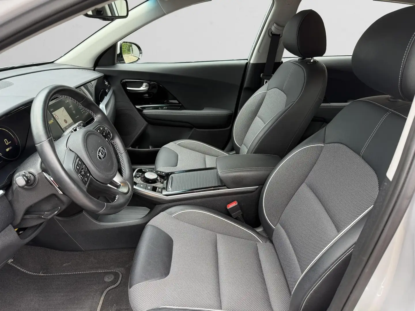 Kia e-Niro DynamicLine 64 kWh SOH 100%, Zeer lage km stand! Plateado - 2