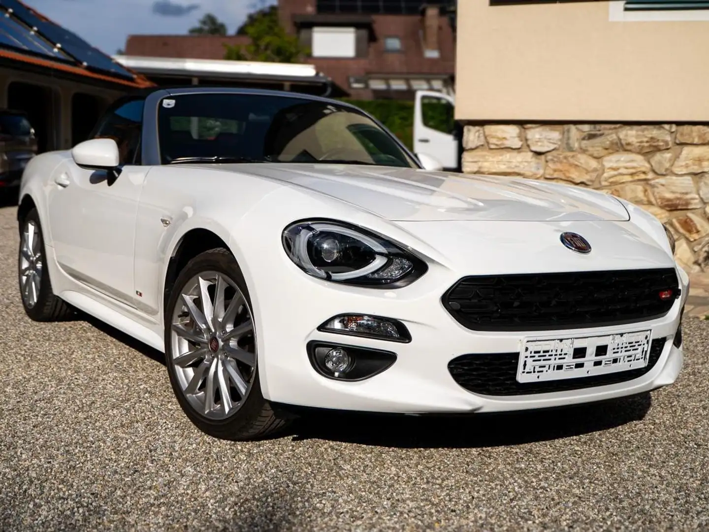 Fiat 124 Spider 124 Spider Lusso 1,4 Turbo Multi Air Lusso Weiß - 2