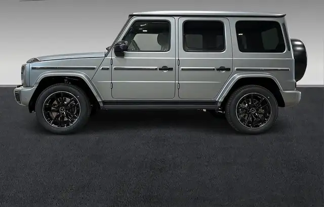 Mercedes-Benz 450 view 3