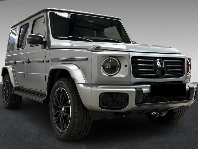 Mercedes-Benz G 450 G 450 d AMG Line 367cv auto/MAGNO GRIGIO/NIGHT PAC