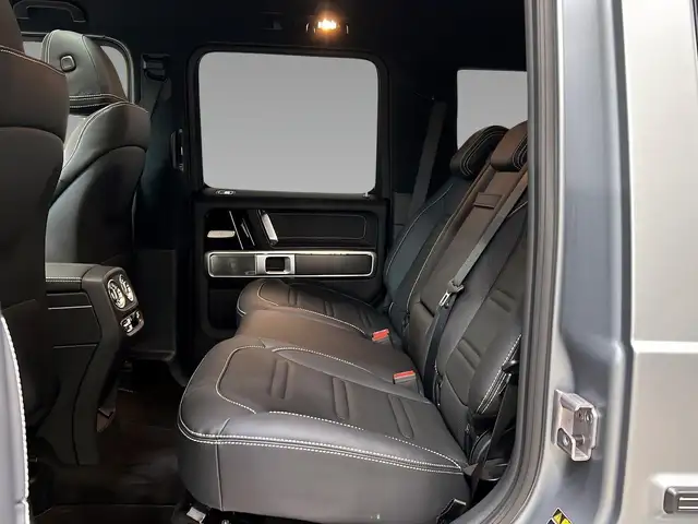 Mercedes-Benz 450 view 12