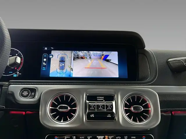 Mercedes-Benz 450 view 10