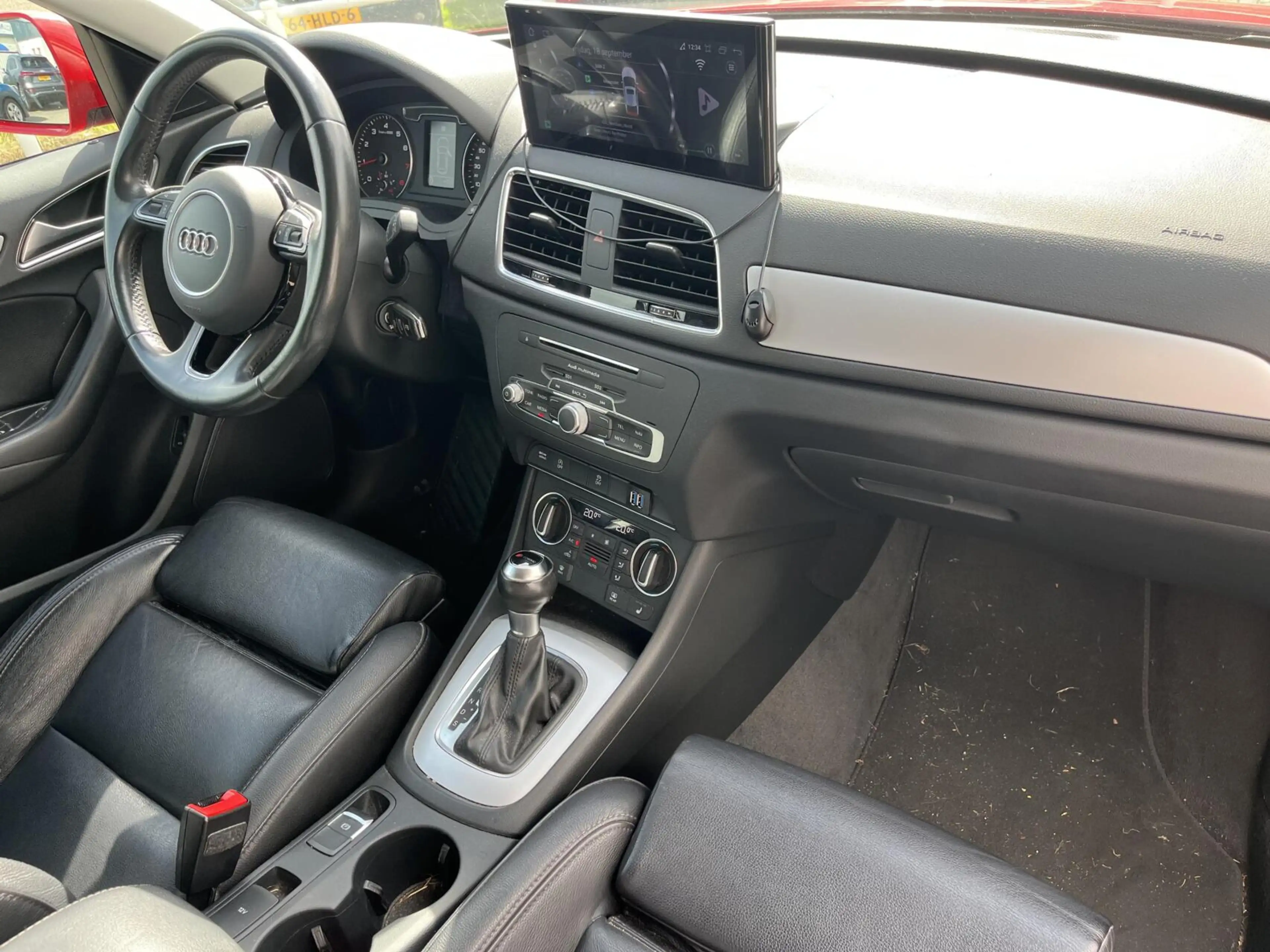 Audi Q3 1.4 TFSI CoD CARPLAY+SPORTLEDER+EL TREKH+STOELVERW — photo 2