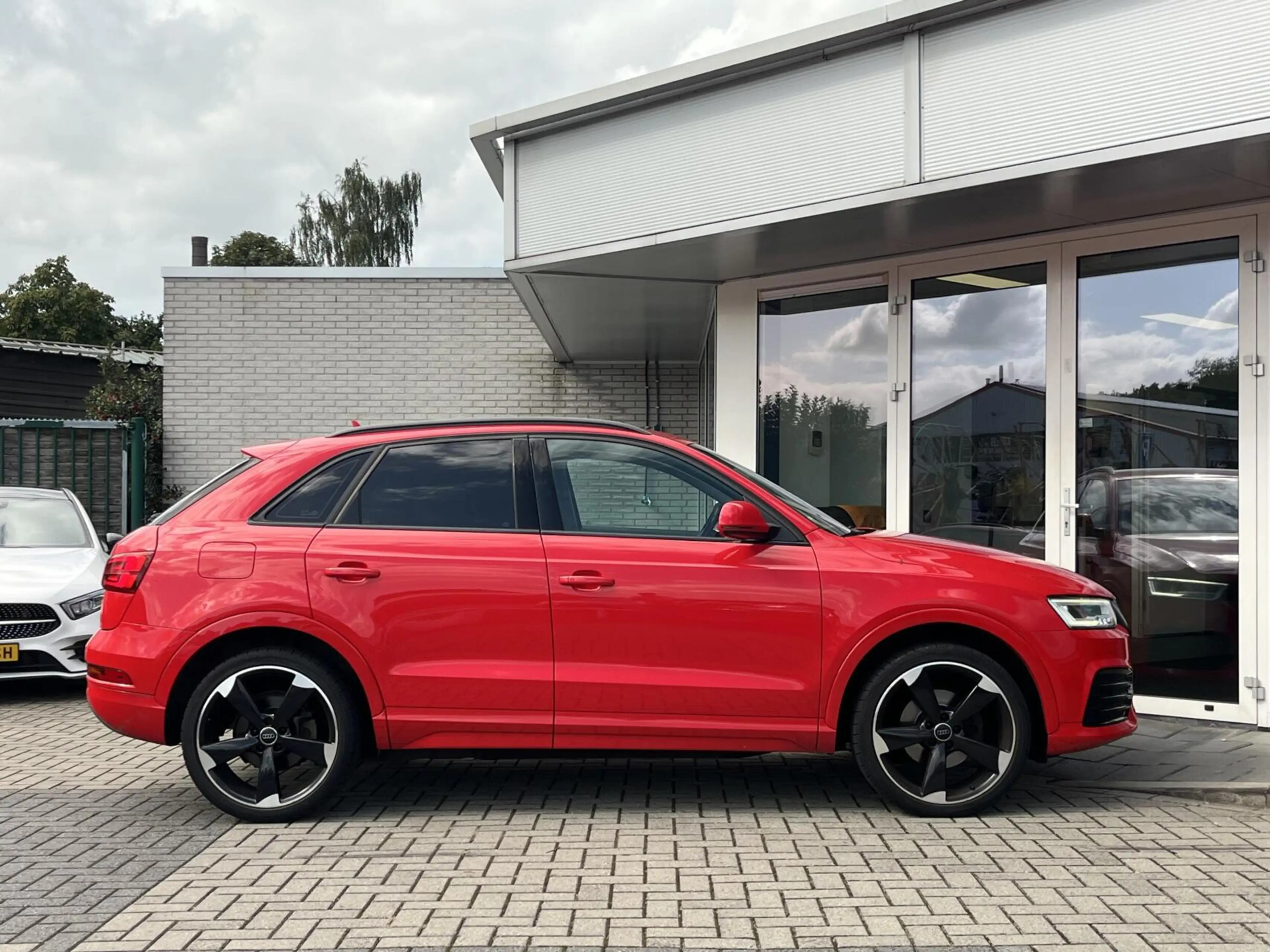 Audi Q3 1.4 TFSI CoD CARPLAY+SPORTLEDER+EL TREKH+STOELVERW — photo 3