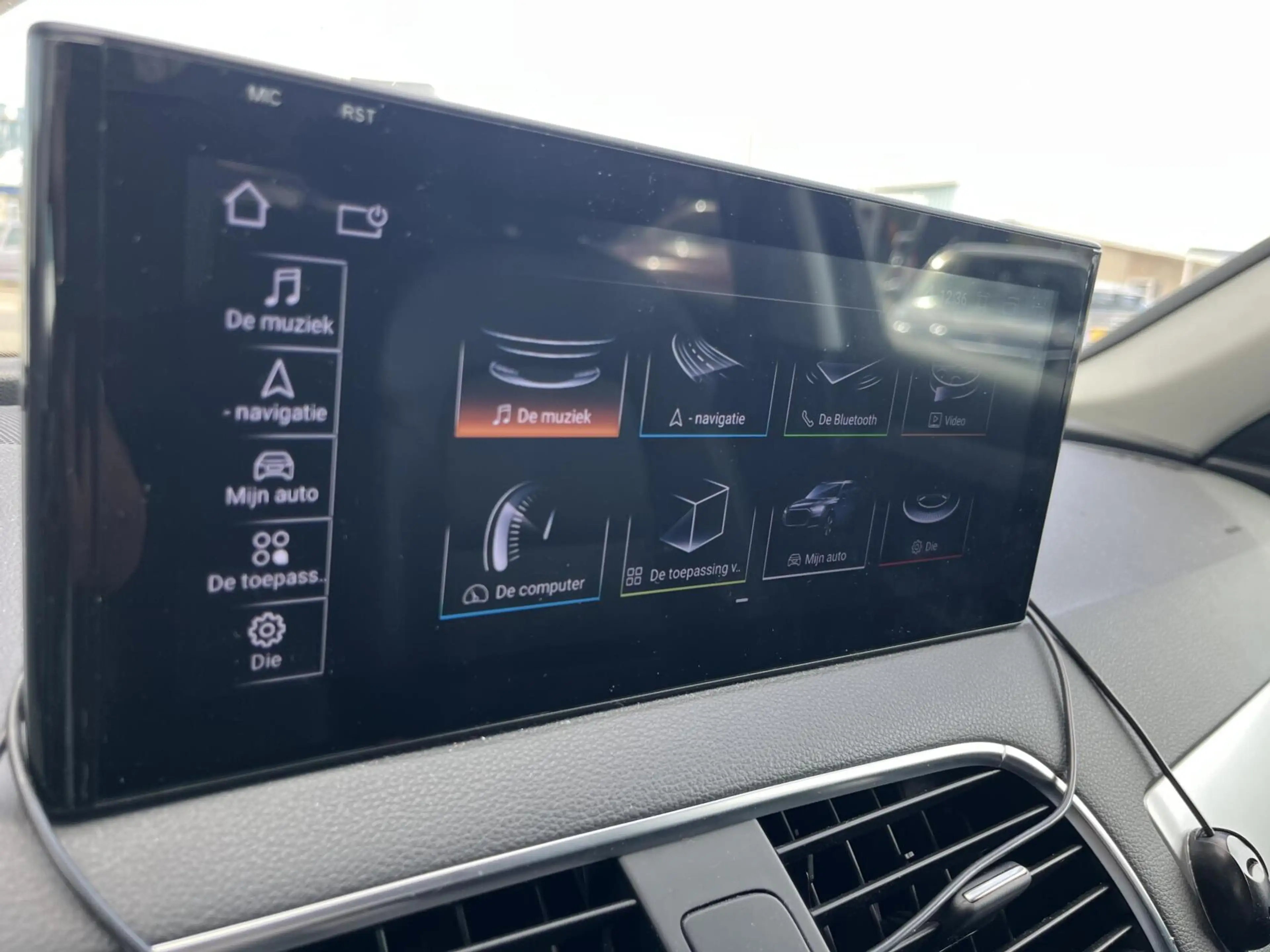 Audi Q3 1.4 TFSI CoD CARPLAY+SPORTLEDER+EL TREKH+STOELVERW — photo 11