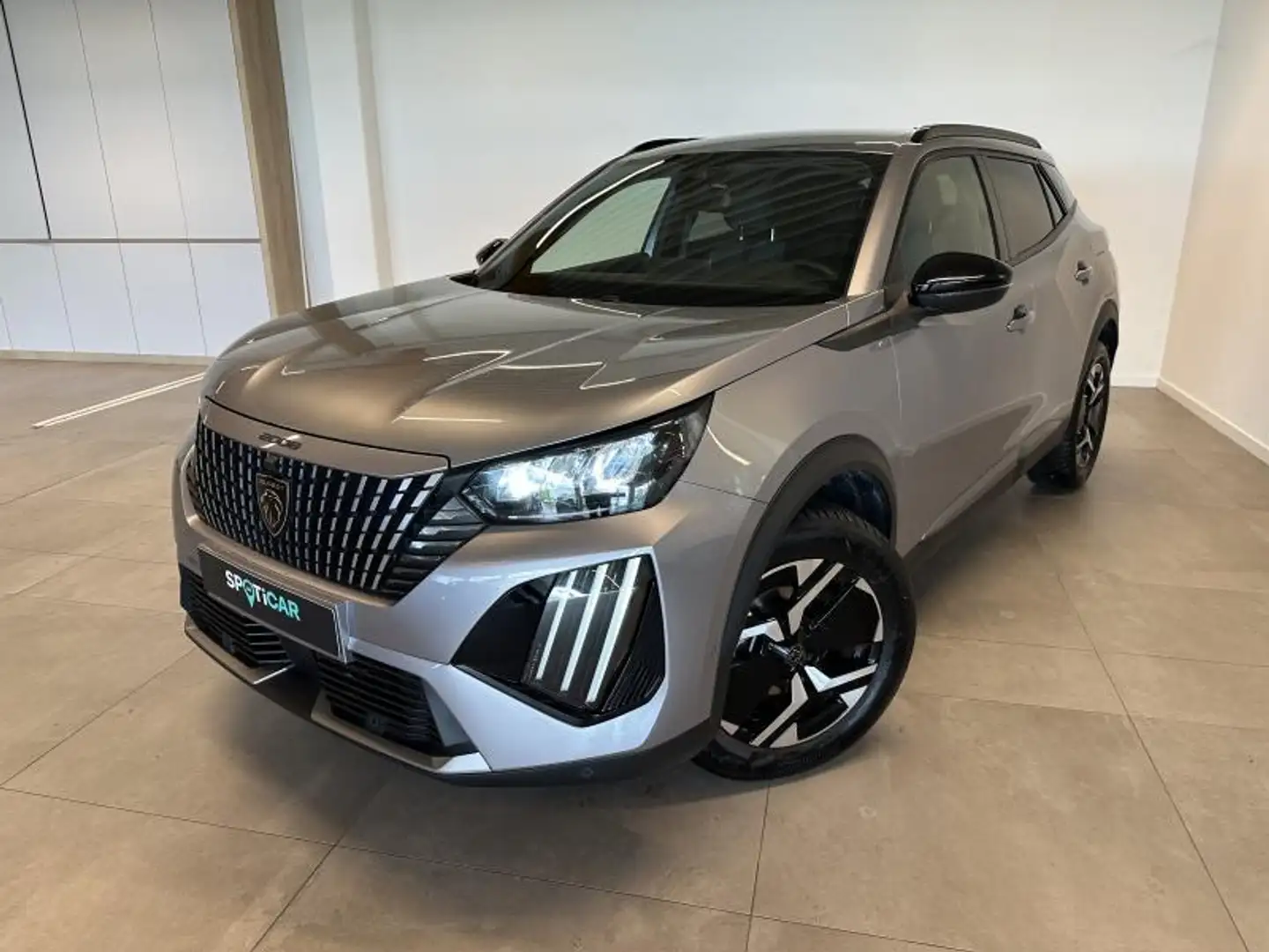 Peugeot 2008 Allure 1.2 BENZINE 130 EAT 8 Gris - 1