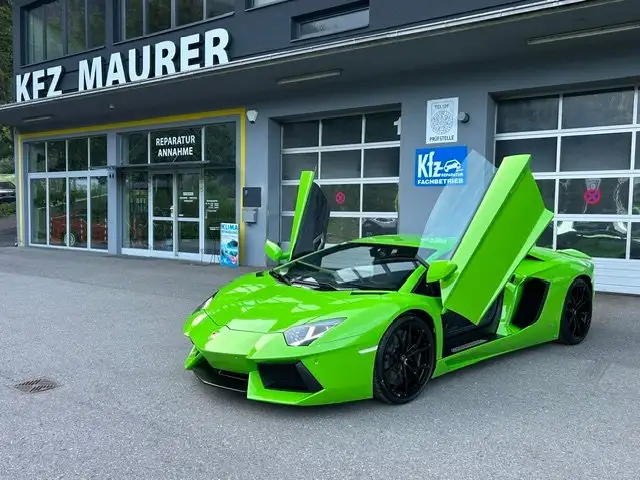 Lamborghini Aventador Aventador LP700-4 Ansicht 8