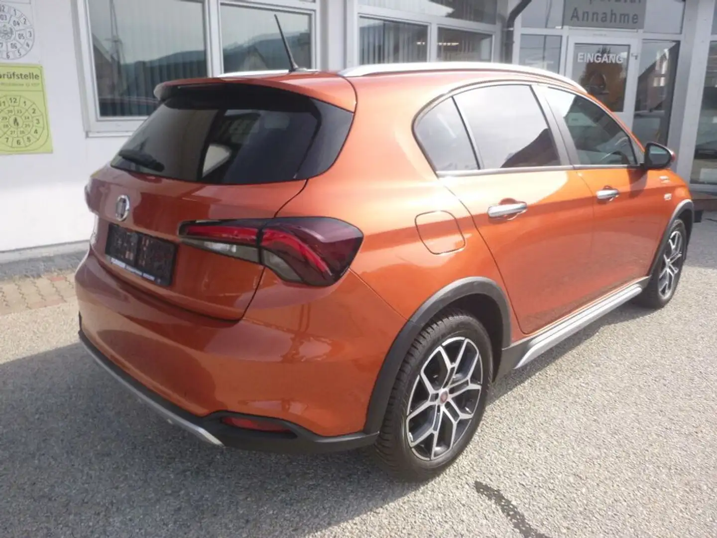 Fiat Tipo Cross Orange - 2
