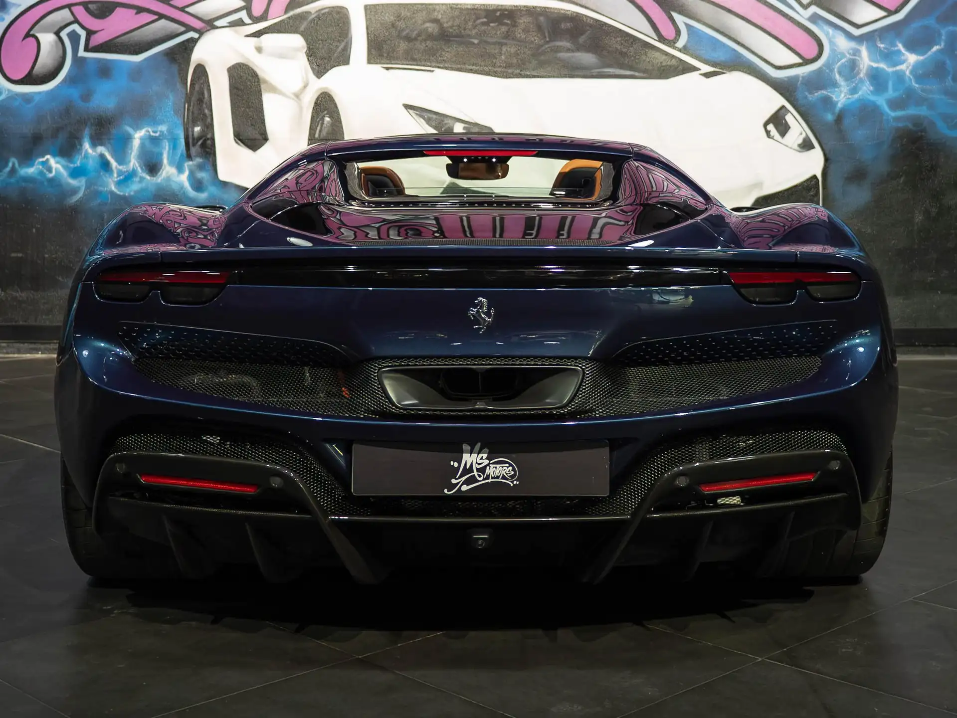 페라리 296 GTS 2024 네이비 사진 4