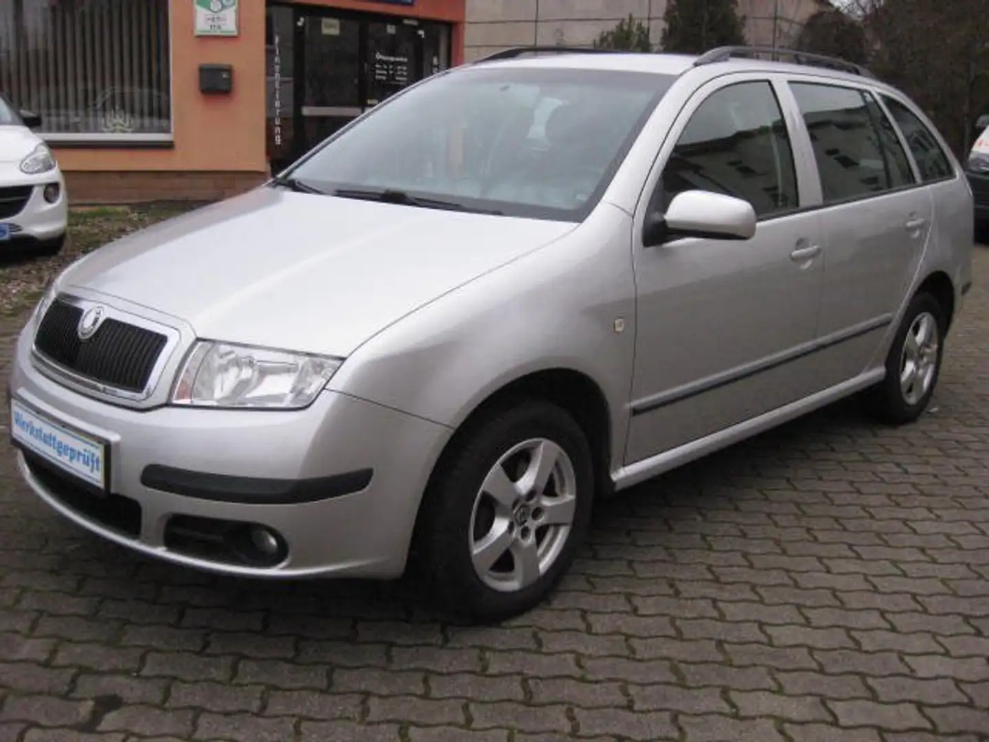 Skoda Fabia Fabia Combi 1.4 16V Ambiente Silber - 1