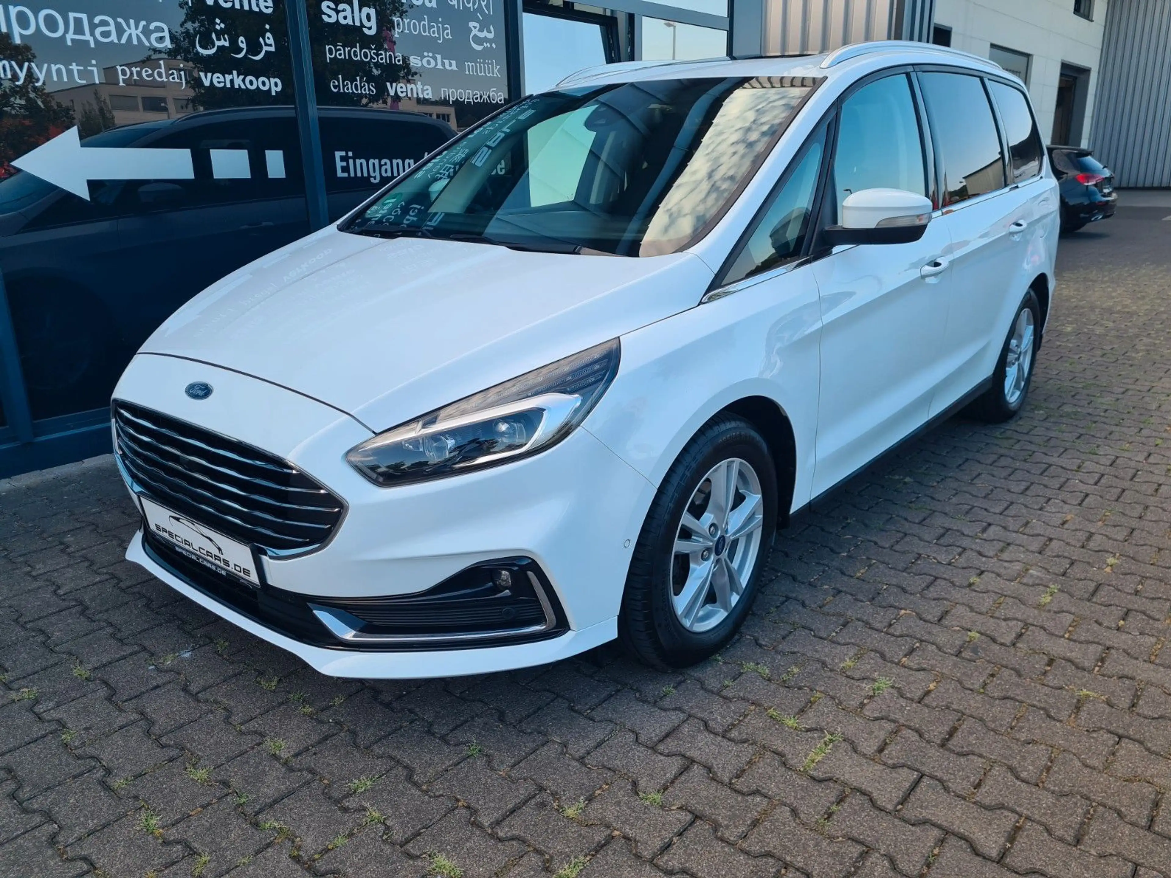 Ford Galaxy Titanium AUT - ASSISTS - LED - PANO - AHK — photo 3