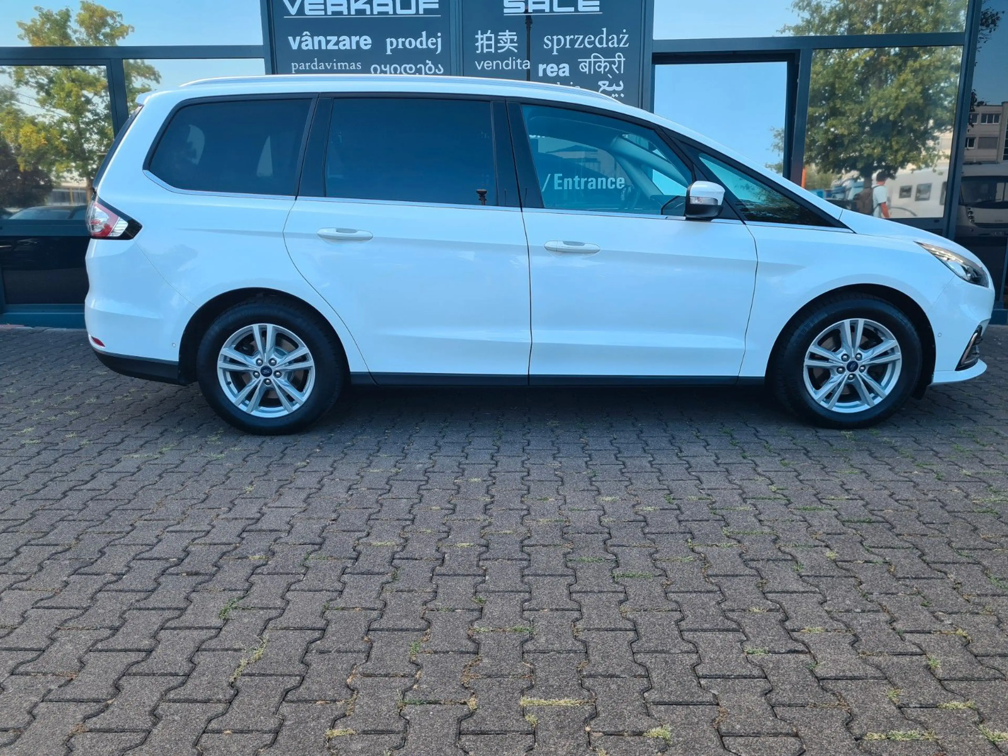 Ford Galaxy Titanium AUT - ASSISTS - LED - PANO - AHK — photo 9