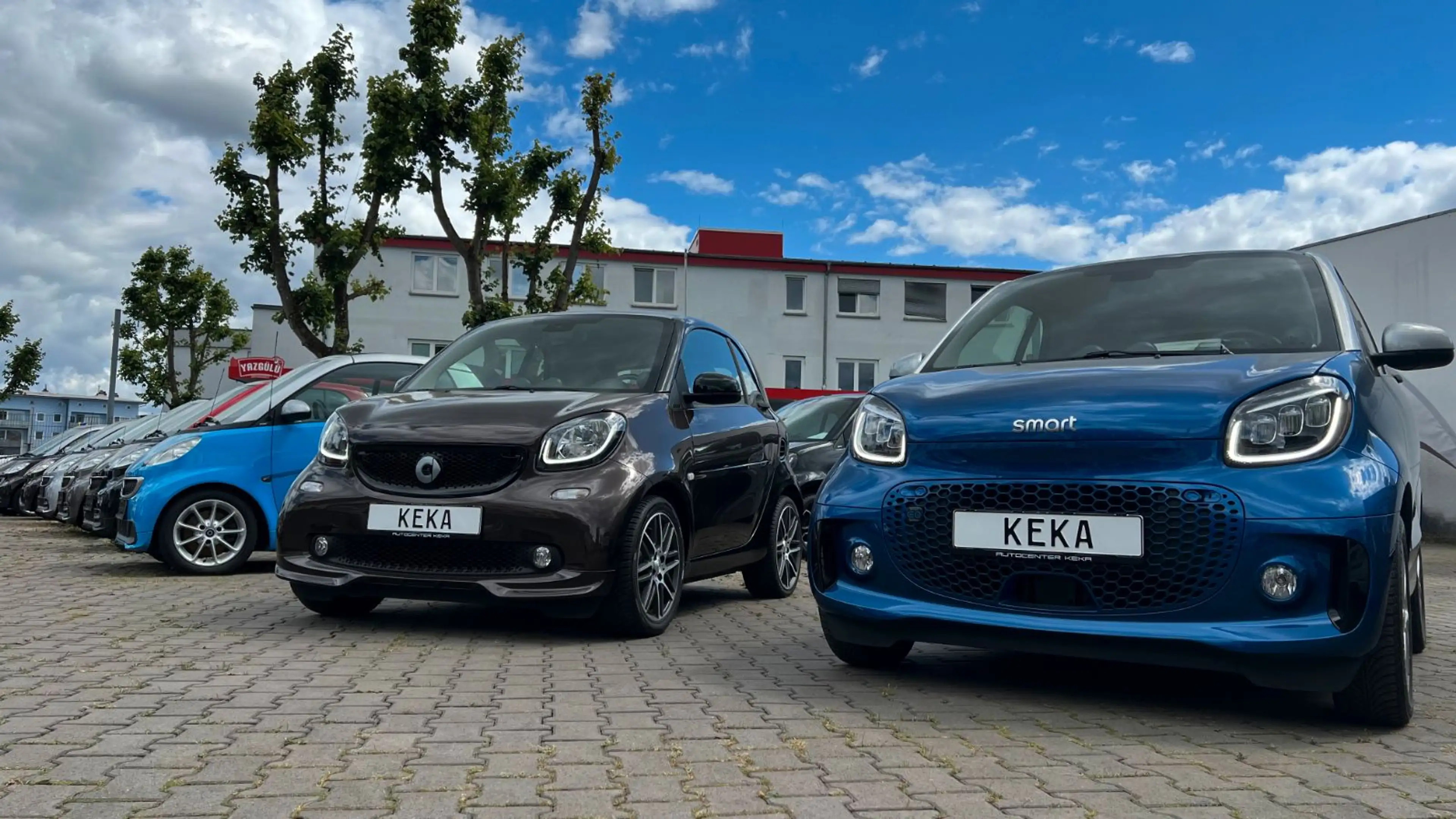 smart forTwo Cabrio BLACK EDITION CarPlay! R-CAM! SHZ! LED! — photo 10