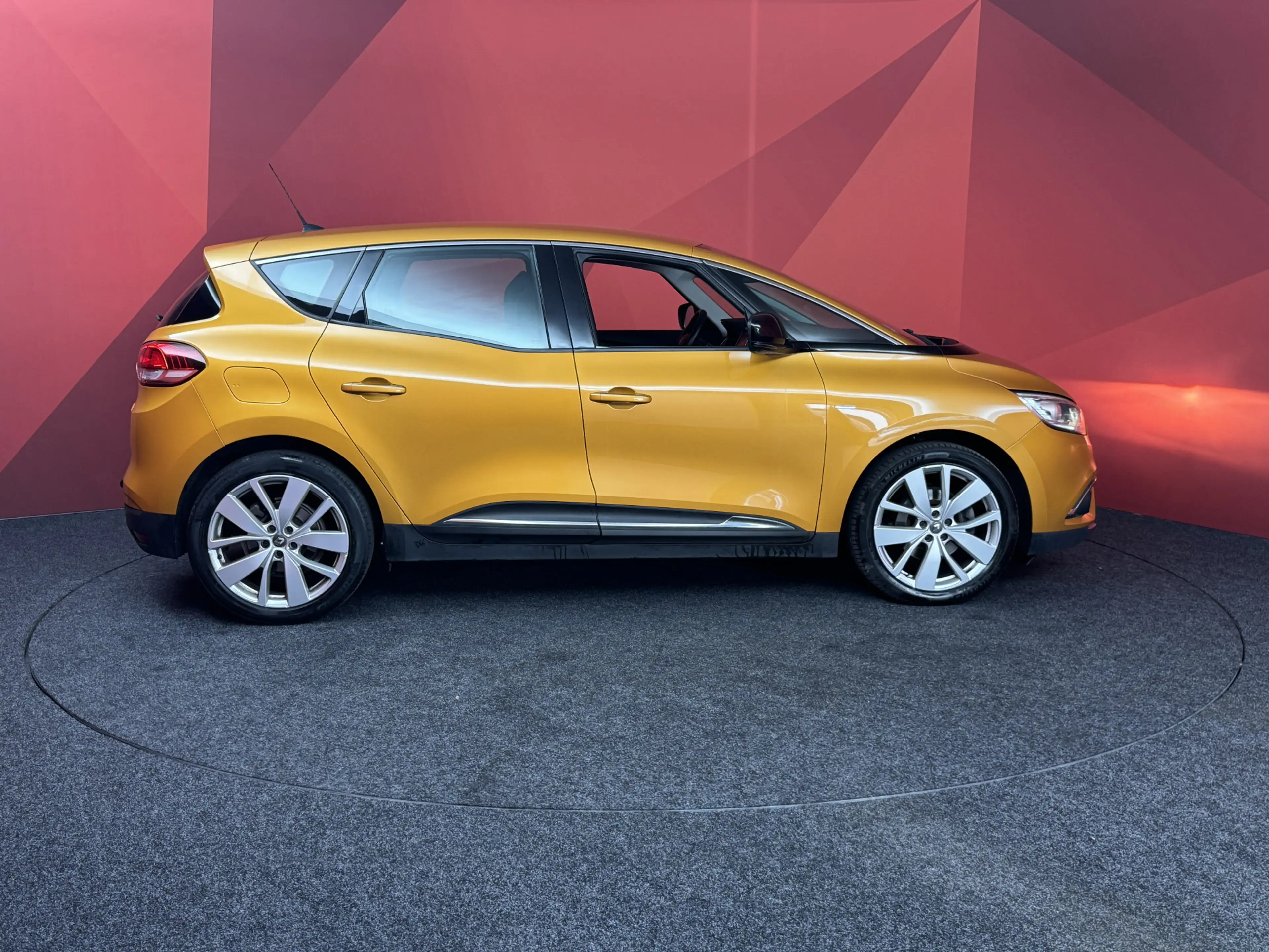 Renault Scenic 1.3 TCe Limited | Automaat | Trekhaak | Cruise — photo 9