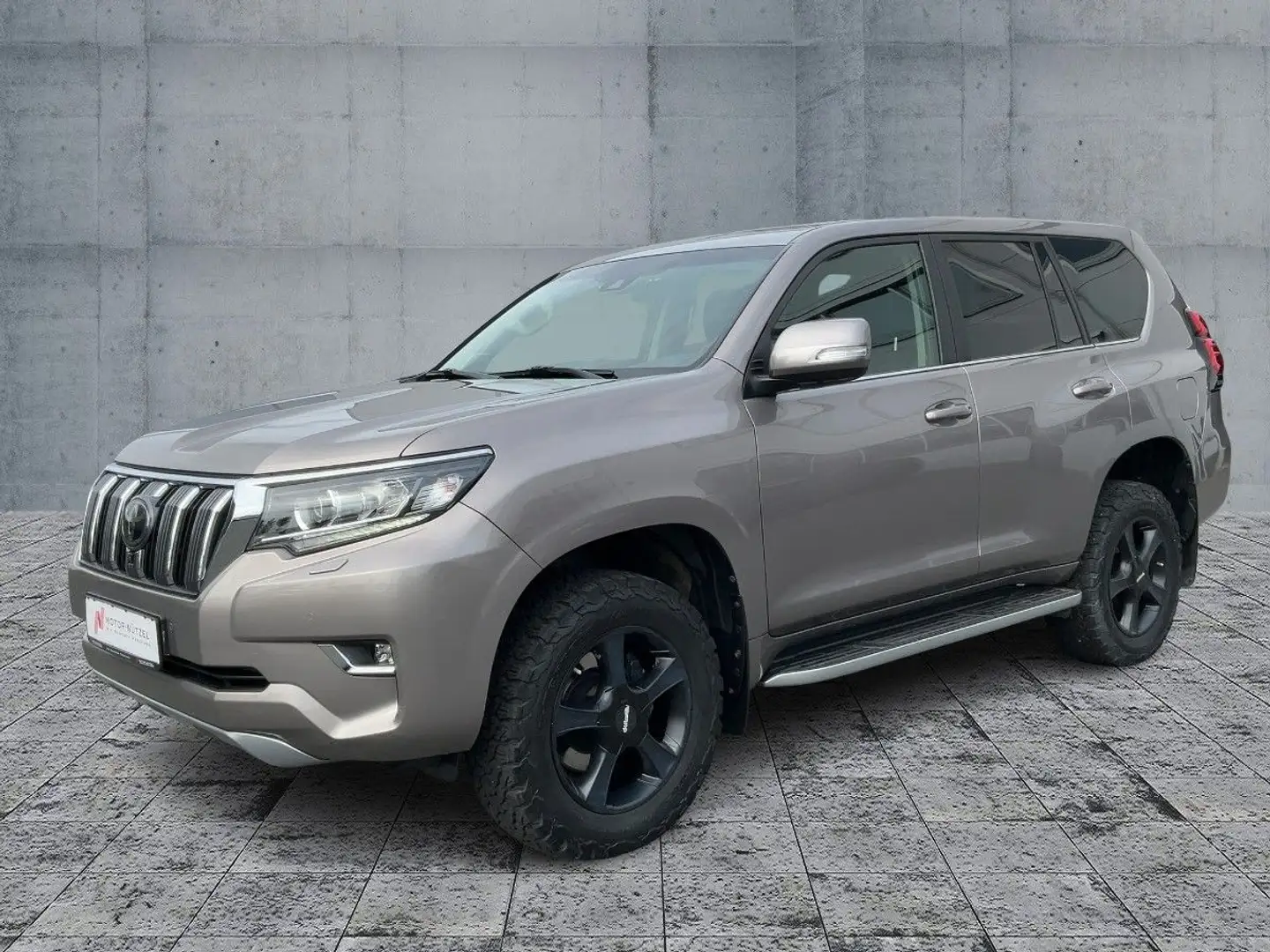 Toyota Land Cruiser 2.8D-4D LED+NAV+ACC+SHZ+RFK+AHK+SRA Grau - 2