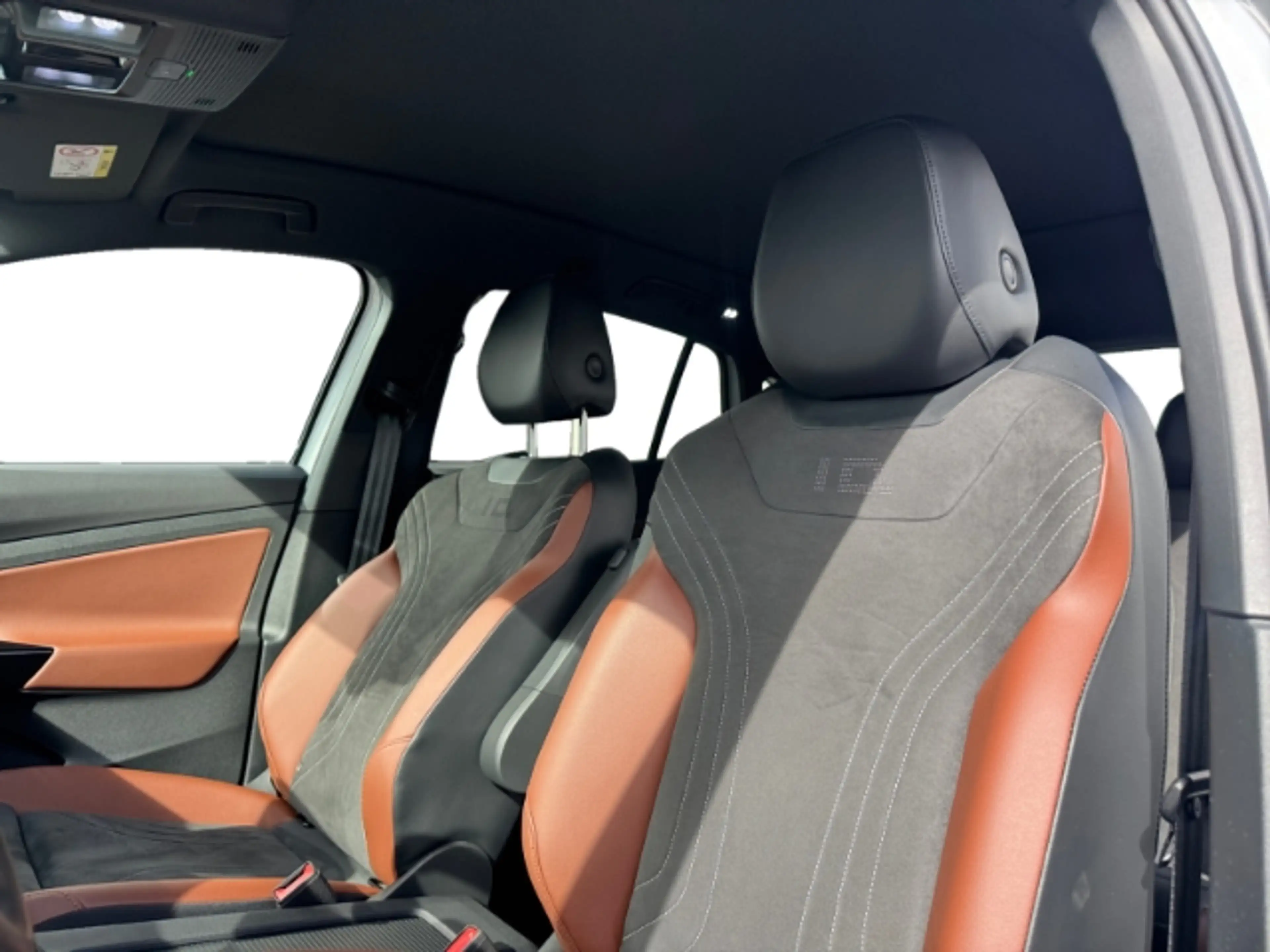 Volkswagen ID.5 Pro Performance IQ.LIGHT NAVI 19'' AHK 360° WÄRMEP — photo 19