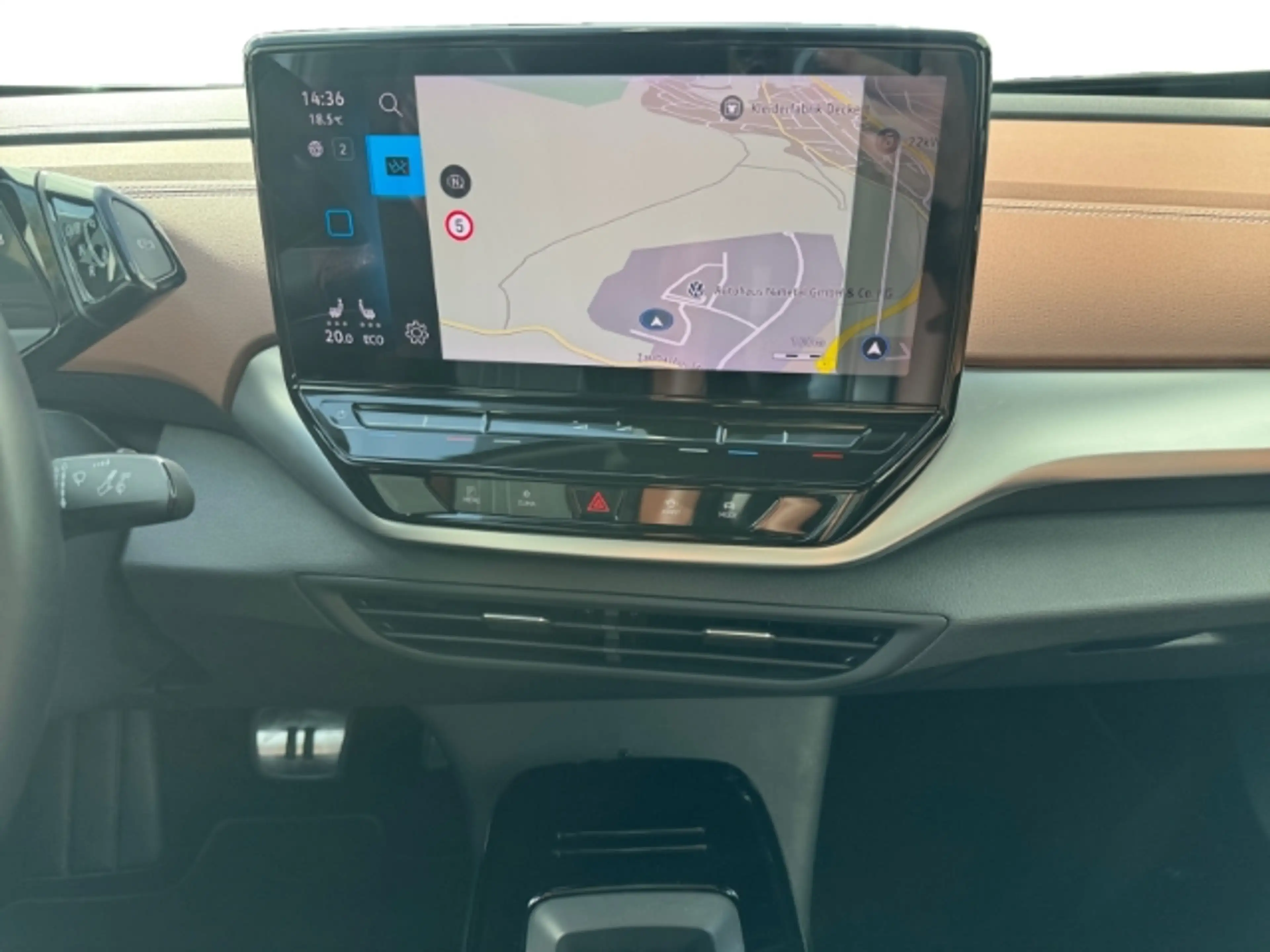 Volkswagen ID.5 Pro Performance IQ.LIGHT NAVI 19'' AHK 360° WÄRMEP — photo 13
