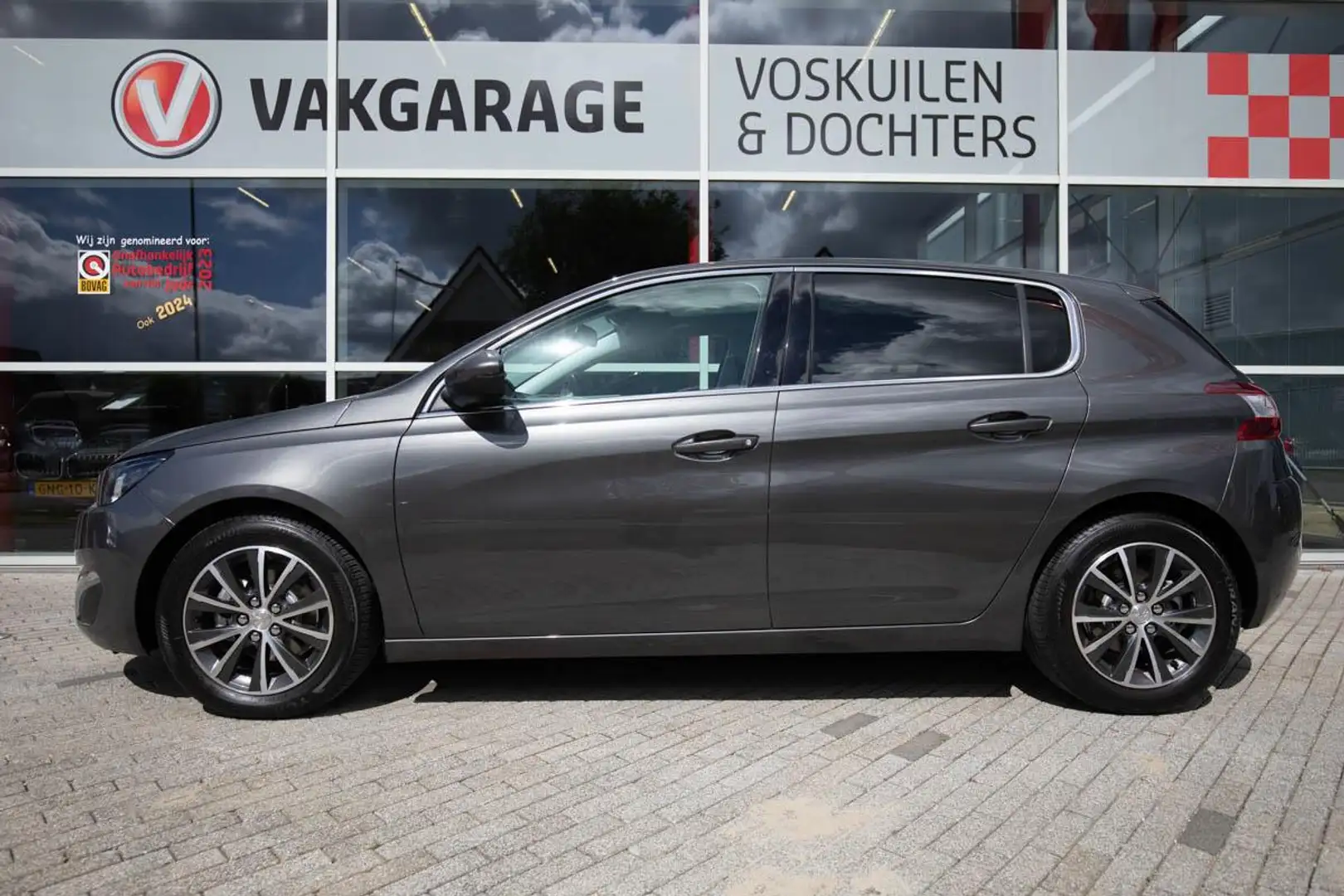 Peugeot 308 1.2 PureTech Blue Lease Premium Gris - 2