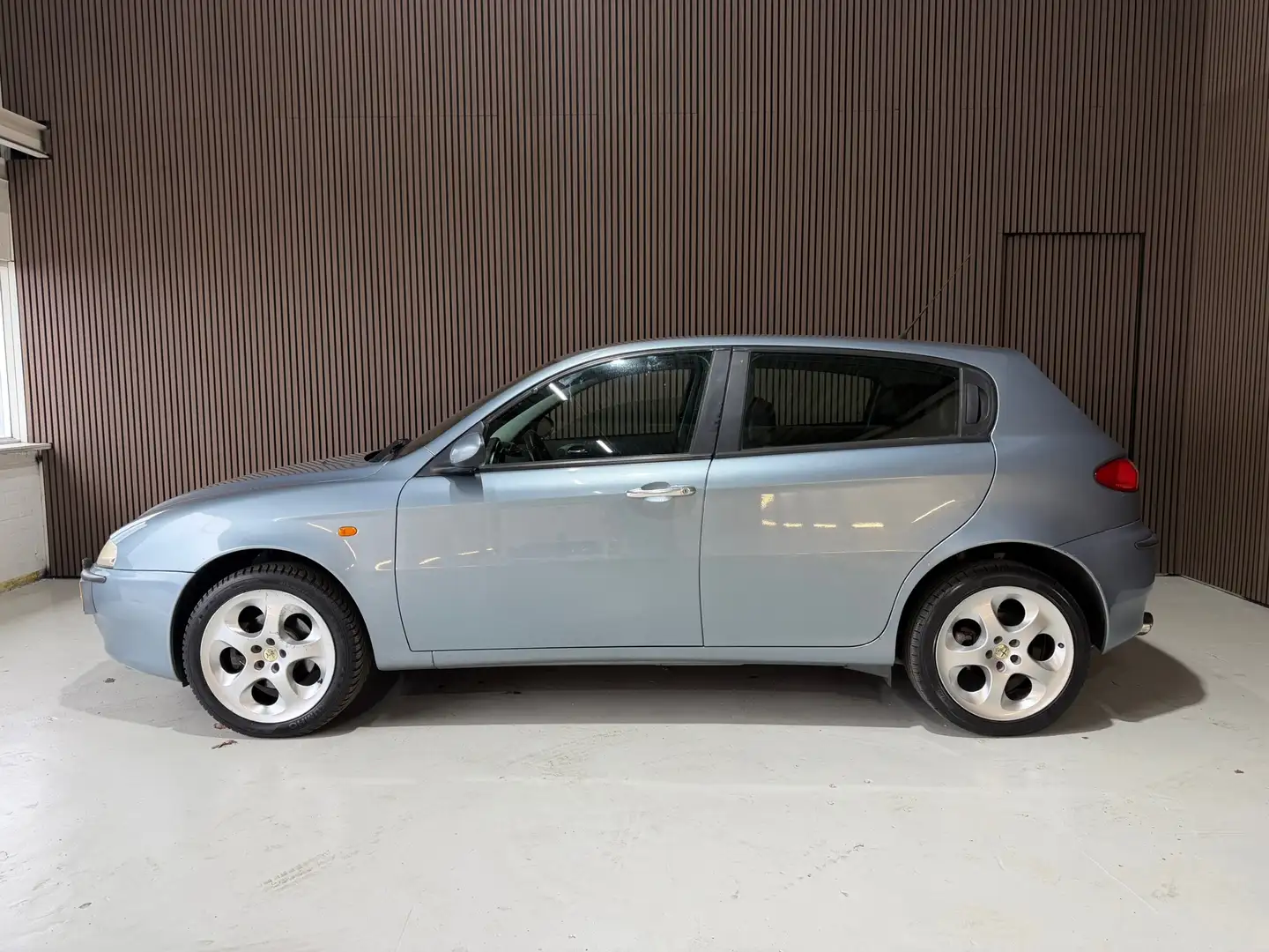 Alfa Romeo 147 1.6 T.Spark Edizione Limitata LEER CLIMA Nieuwe ap Blau - 2