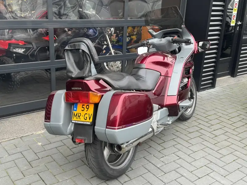 Honda ST 1100 - foto 4