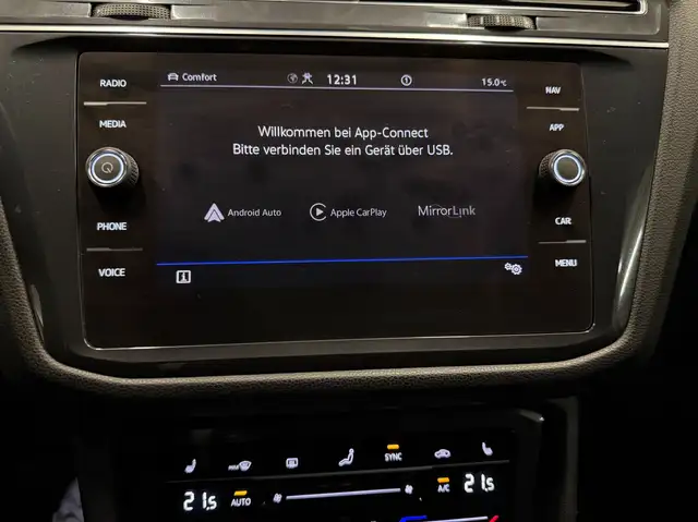 Volkswagen Tiguan Allspace view 17