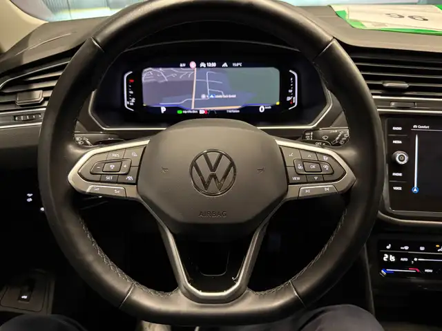 Volkswagen Tiguan Allspace view 23