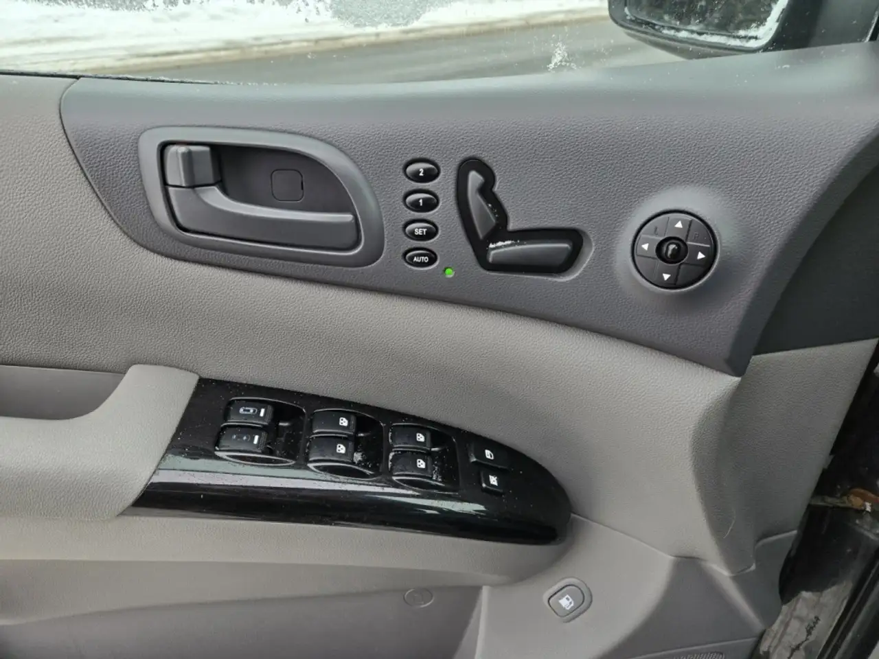 Kia Sedona снимка Kia Sedona