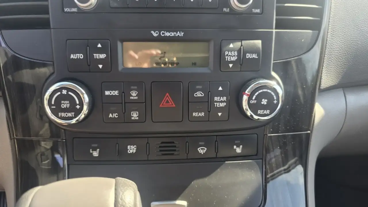Kia Sedona снимка Kia Sedona