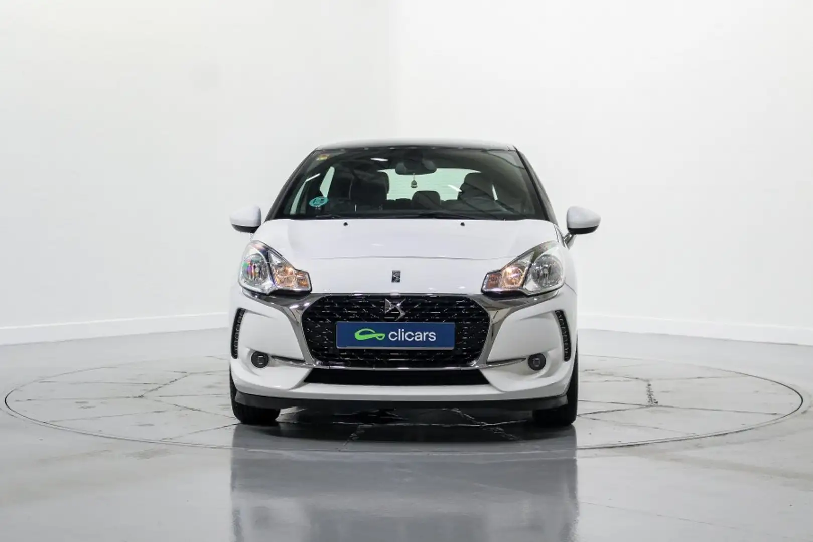 DS Automobiles DS 3 1.2 PureTech Desire 82 Blanco - 2