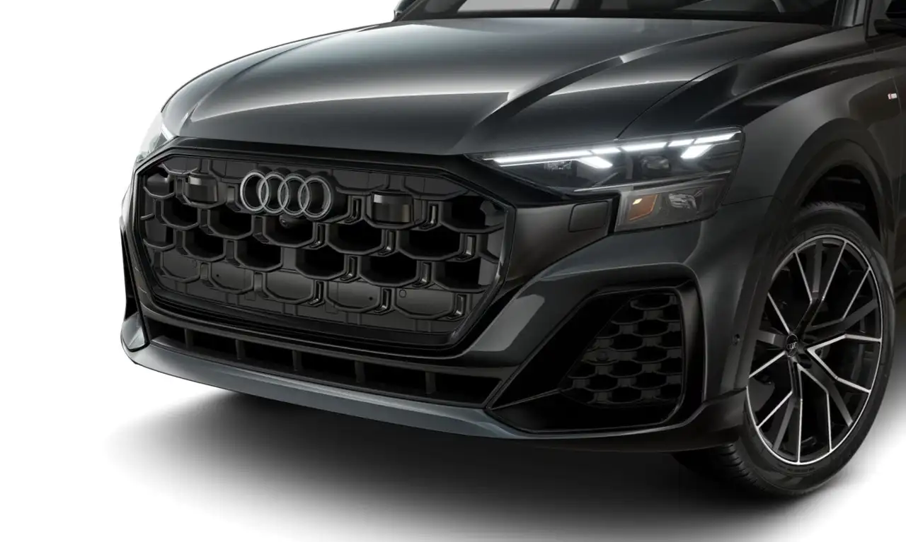 Audi Q8 снимка Audi Q8