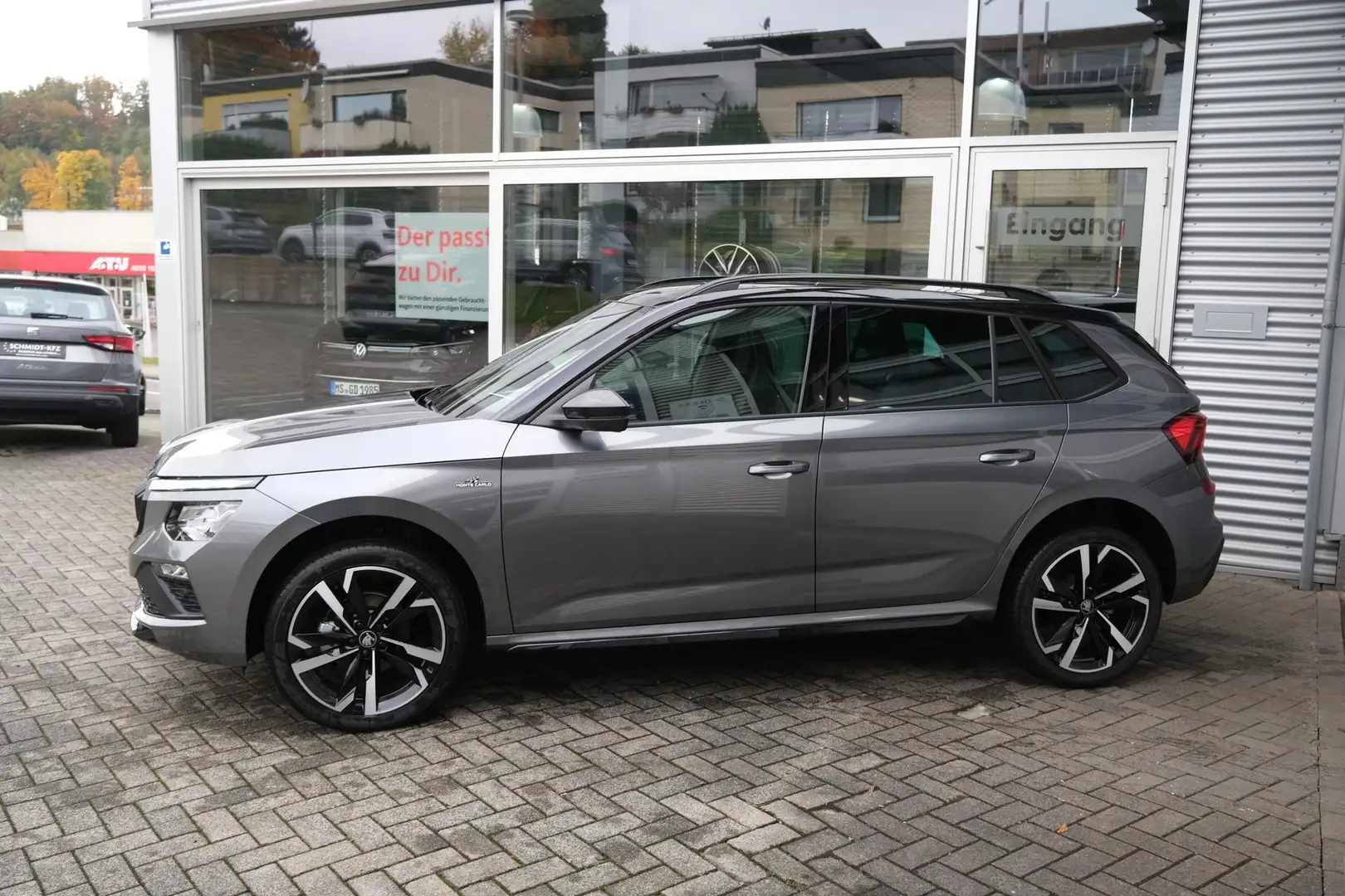 Skoda Kamiq Monte Carlo 1.5 TSI DSG AHK Matrix Panodach Kam... Grigio - 2
