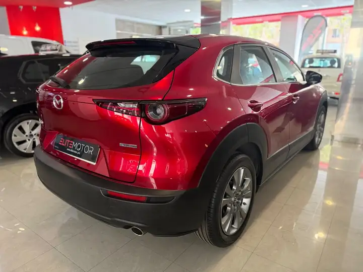 Mazda CX-30 2025, foto 6