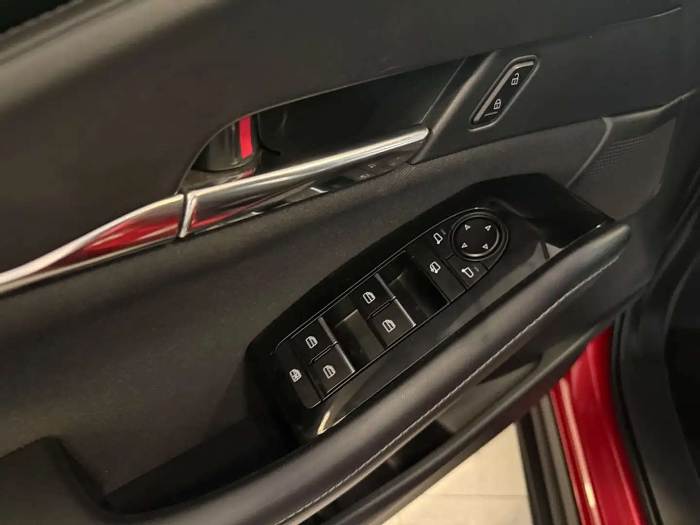 Mazda CX-30 Centre-Line 2.5L e-SKYACTIV G MHEV 103kW Centre-Li Rojo - 2