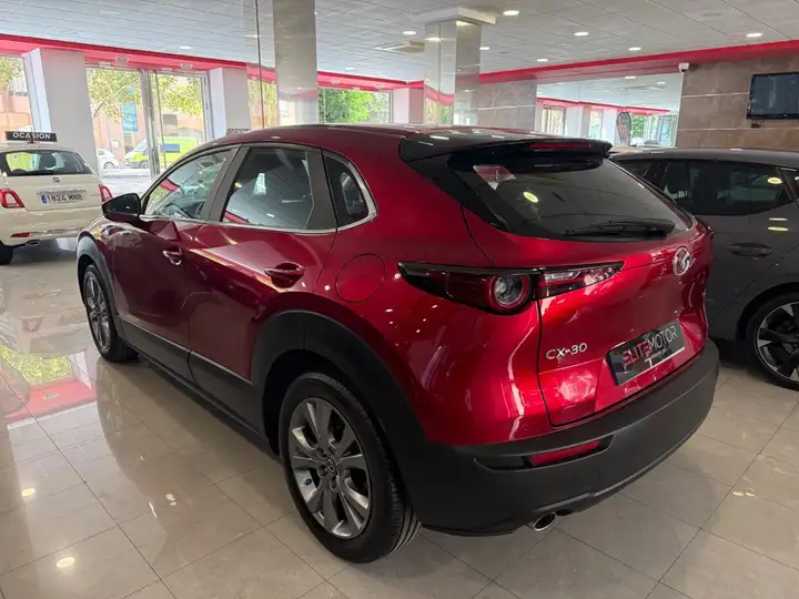 Mazda CX-30 2025, foto 13