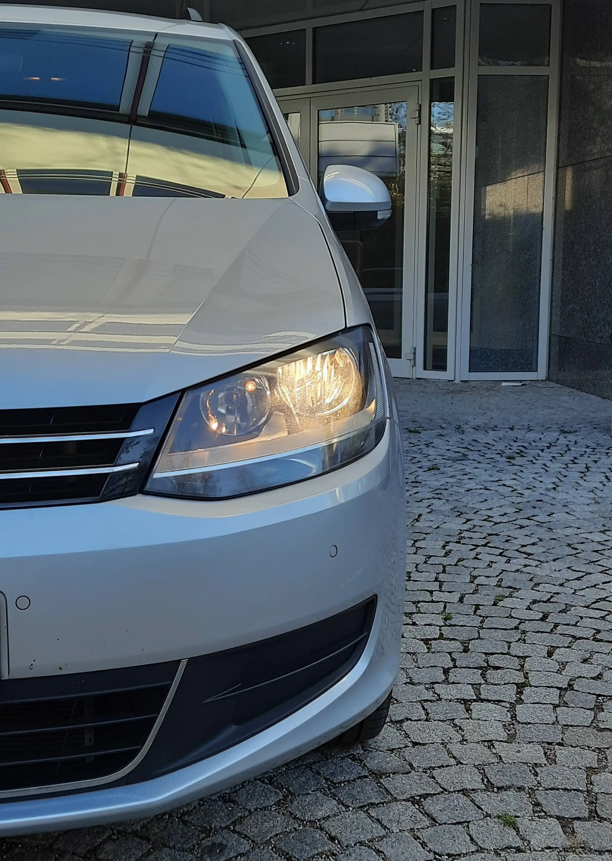 Volkswagen Sharan Comfortline 4Motion/7Sitz/AhK/Navi/Eu6/18"