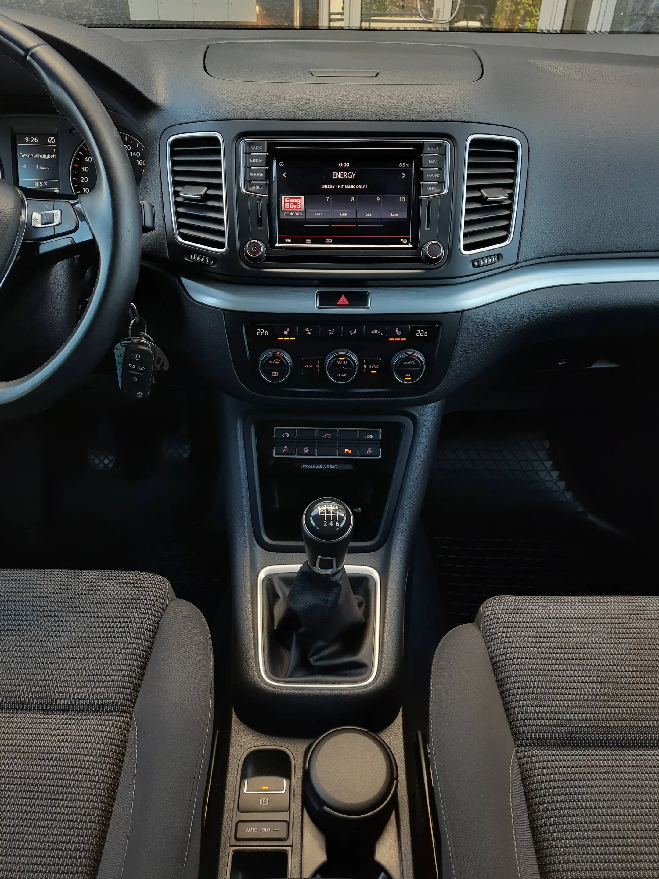 Volkswagen Sharan Comfortline 4Motion/7Sitz/AhK/Navi/Eu6/18" — photo 14