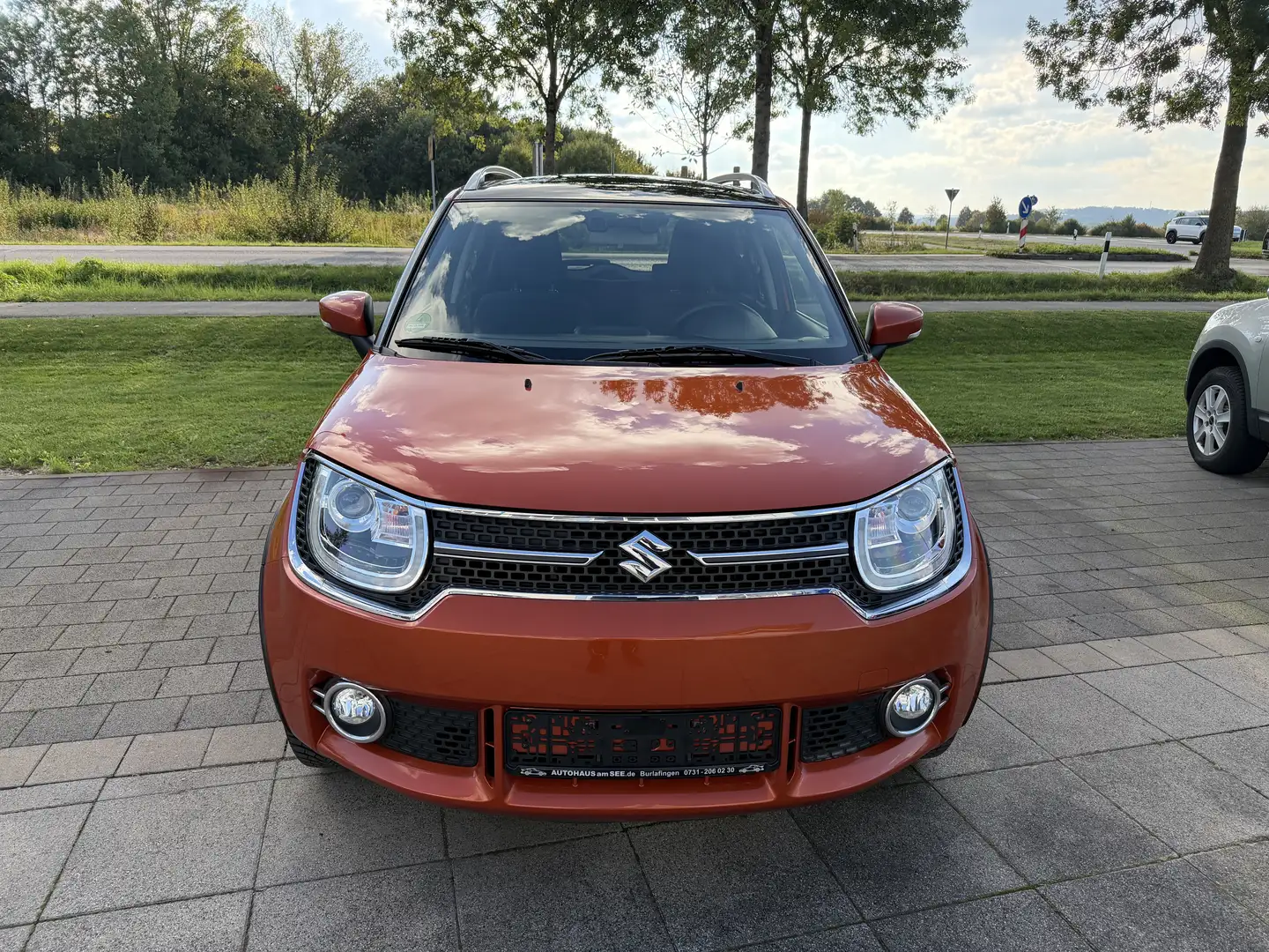Suzuki Ignis Basic Orange - 2
